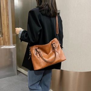 Womens Vegan Leather Vintage Style Handbag Purse Brown Tan New